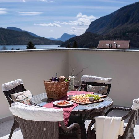 Attico Con Vista Sul Lago E Montagne A Molveno Exterior foto